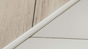 come-pulire-fughe-del-pavimento-consigli-e-prodotti-chemicalroadmaster